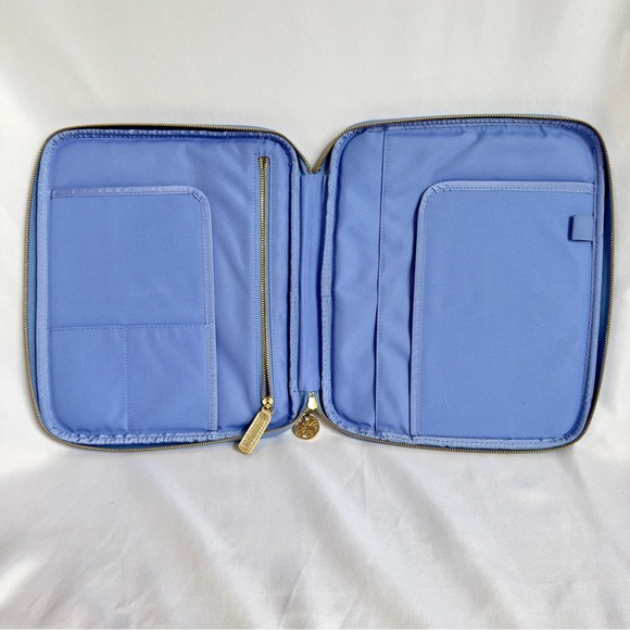 Lilly Pulitzer® Folio Document Organizer Sized to fit Lilly planners - Picture 4 of 10